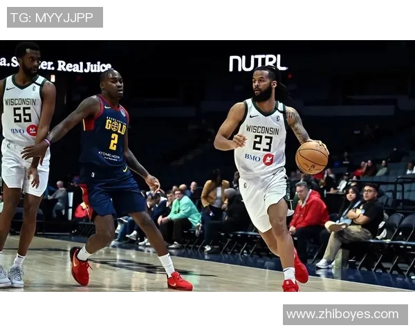 2019年1月28日雷霆对阵雄鹿精彩比赛回顾与分析